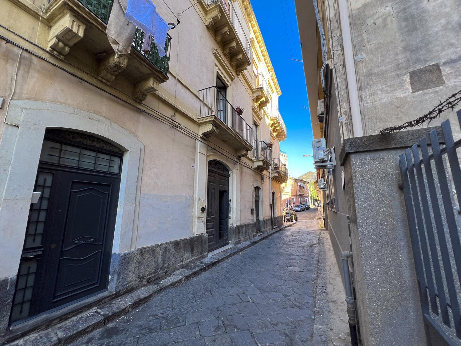 Leoscar Apartment In Catania Center Self Check-In 외부 사진